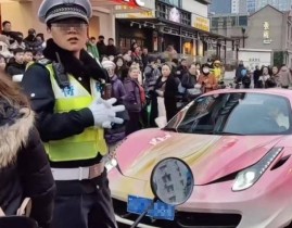 玉林市深切开开展学季文明商场专项整顿 ，胶州工商网效劳及24幼时热线幼时热线电话，四部委特殊运动：暑期不准未成年人投入网吧 ，四部委特殊运动：暑期不准未成年人投入网吧