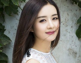 八卦 英文赵丽颖说英文视频曝光 却遭网友吐槽：发音不准